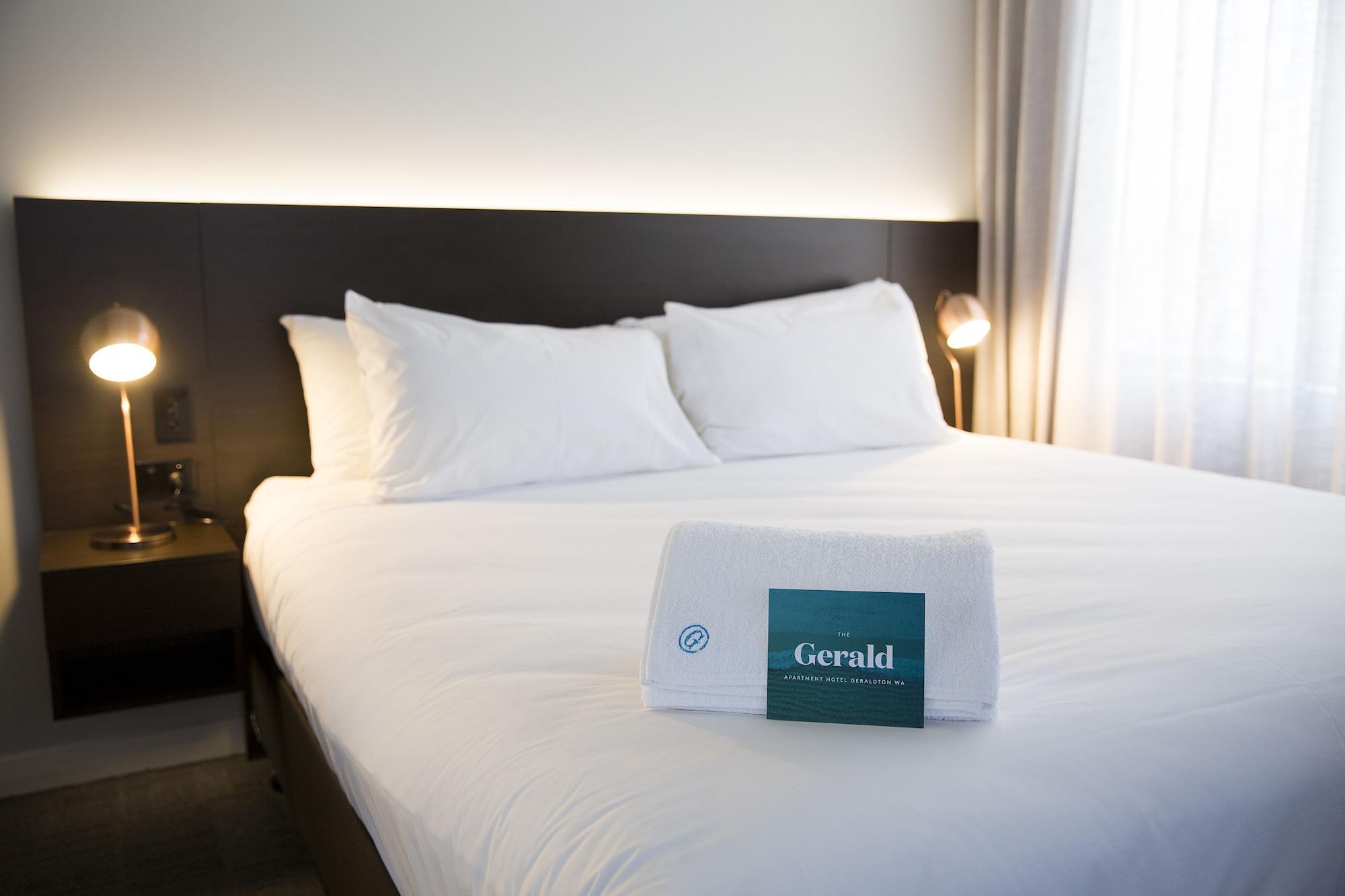 גרלדטון The Gerald Apartment Hotel מראה חיצוני תמונה